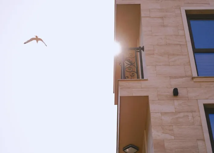 Centre - Two Bedroom Lägenhet