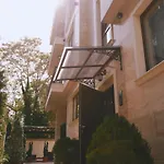 Centre - Two Bedroom וארנה